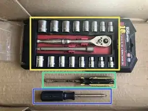 Fog light bulb and housing