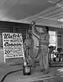 Cocoon House (Construction - Cocoon spray on ceiling, 1951)