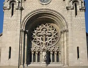 Detail above the central portal