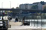 There is a pier on Hakaniemenranta with cruise boat connections to the Vallisaari island.
