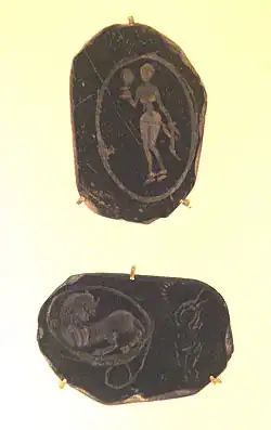 Image 16Grey pottery with engravings, Arikamedu, 1st century CE (from Tamils)