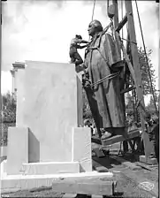 Statue of George Washington (1905–1909), University of Washington, Seattle