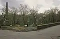 A view from the northeastern corner of the park in 1987, prior to the whitewashing of the Wolfe-Montcalm Monument
