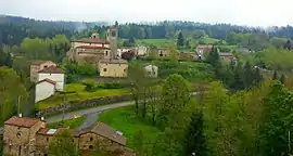 A general view of Auzelles
