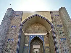 1st façade