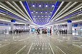 Lines 18 & 22 concourse (middle section)