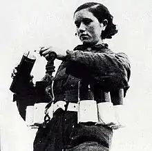 Sánchez Mora while preparing the dynamite