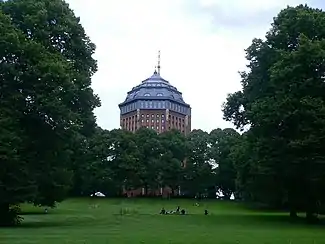 Image 11Sternschanzenpark, with the iconic Schanzenturm (de) (from List of parks and gardens in Hamburg)