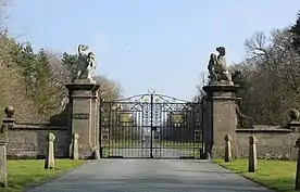 The Gates to Belgrave Avenue cc-by-sa/2.0 - © Jeff Buck - geograph.org.uk/p/3337243