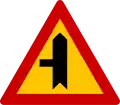 K-28αJunction with a side-road from the left