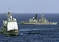 JS Sawagiri with USS Shiloh on 18 December 2004.