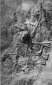 Image 10Aerial photograph shows the remains of the Sumerian city Ur, near Nasiriyah, Iraq. (from History of cities)