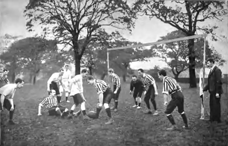 A Close Dribble. 'Ware Sharp Shot!.png